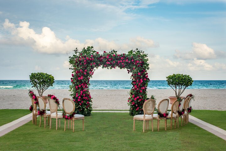 Acqualina Resort & Spa