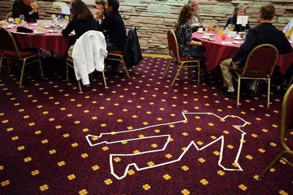 Dinner Detective Murder Mystery Show - Seattle